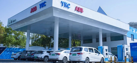 ABB电动交通携手YKC云快充共建上海沪青平公路充电站，打造智能充电新生态